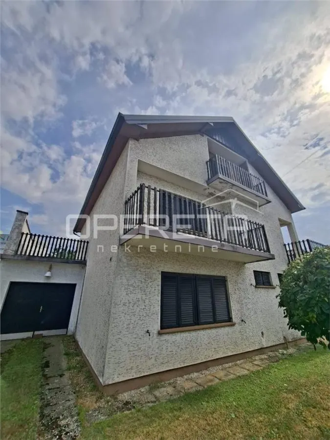 Villa Familiar en Venta en Varazdin, Croacia - foto 1