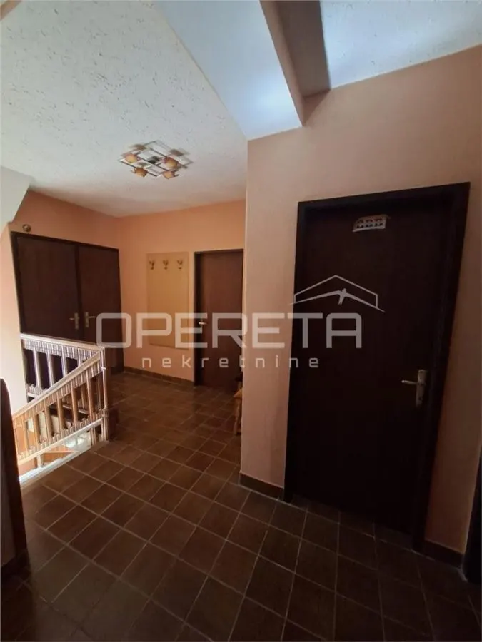 Villa Familiar en Venta en Varazdin, Croacia - foto 12
