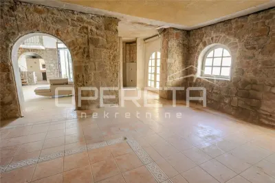 Waterfront Villa for Sale in Tribunj, Croatia – Mixed-Use Investment - foto 17