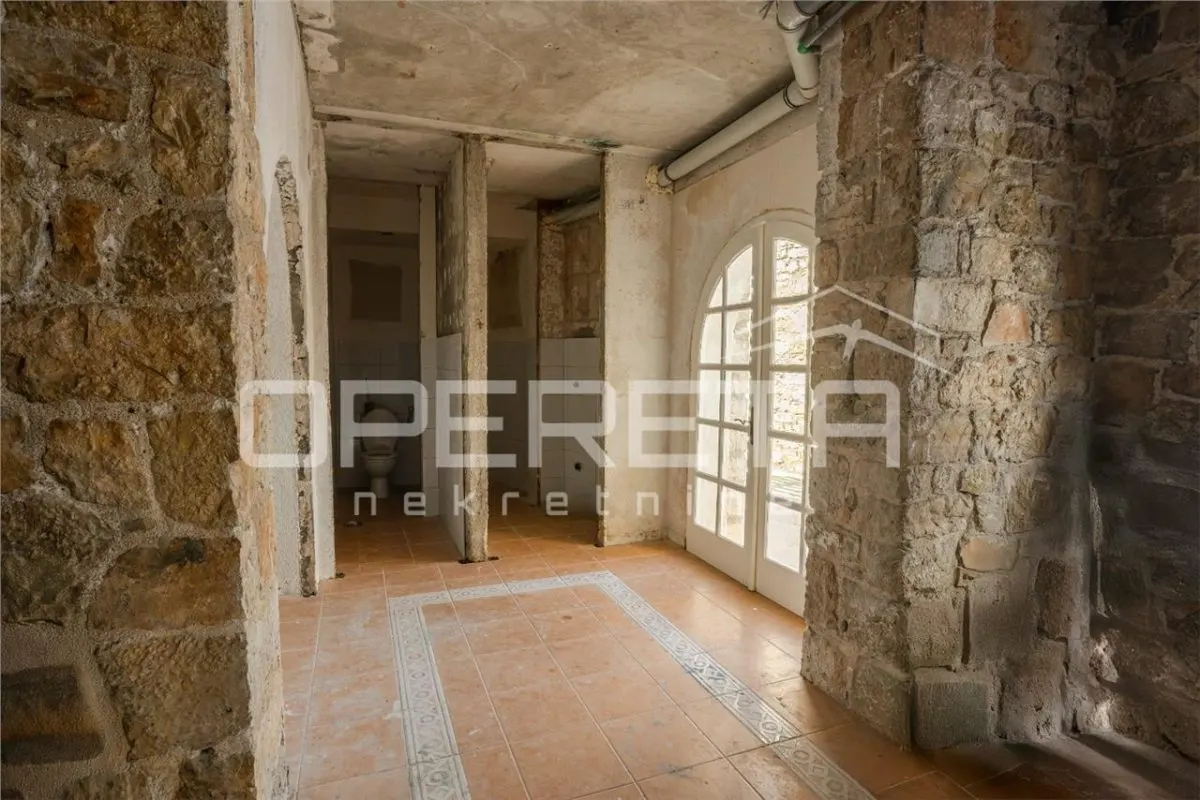 Waterfront Villa for Sale in Tribunj, Croatia – Mixed-Use Investment - foto 19