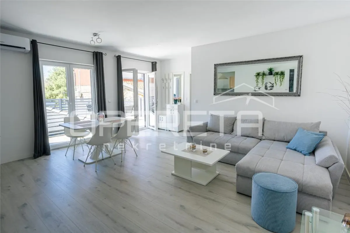 Waterfront Villa for Sale in Tribunj, Croatia – Mixed-Use Investment - foto 6