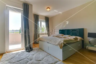 Six-Bedroom Villa for Rent in Zagreb, Maksimir - foto 11