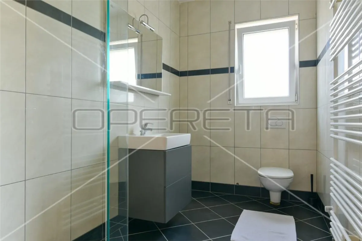 Six-Bedroom Villa for Rent in Zagreb, Maksimir - foto 16
