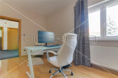 Six-Bedroom Villa for Rent in Zagreb, Maksimir - foto 18