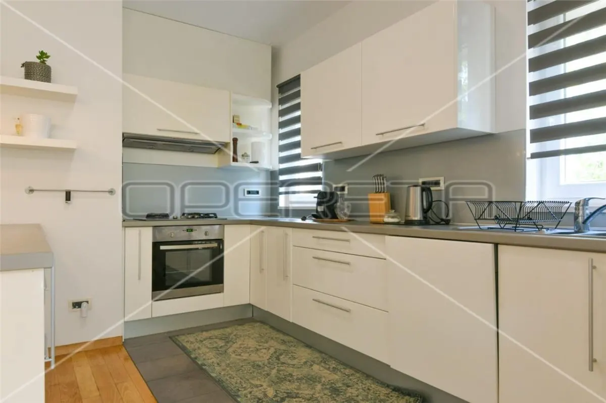 Six-Bedroom Villa for Rent in Zagreb, Maksimir - foto 3