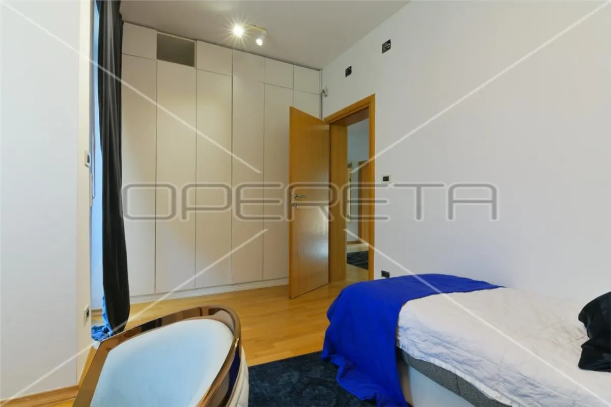 Six-Bedroom Villa for Rent in Zagreb, Maksimir - foto 22