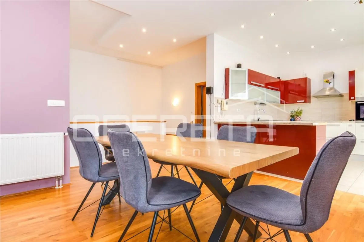 Villa for Sale in Zagreb, Croatia - foto 2