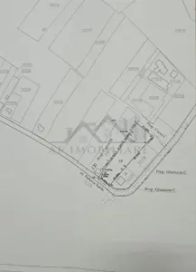 Cornești - Miroslava : Terrain de 3 500 m² avec Accès Route Bitumée et Toutes Utilités - foto 3