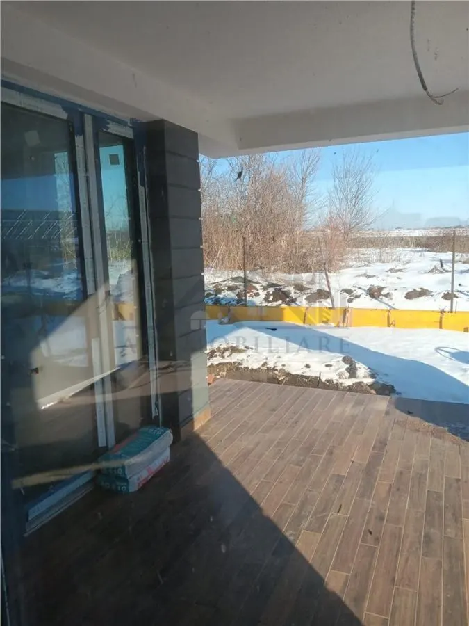 Valea Ursului: Villa Écologique Luxe 150m² avec Terrain 550m² - foto 3