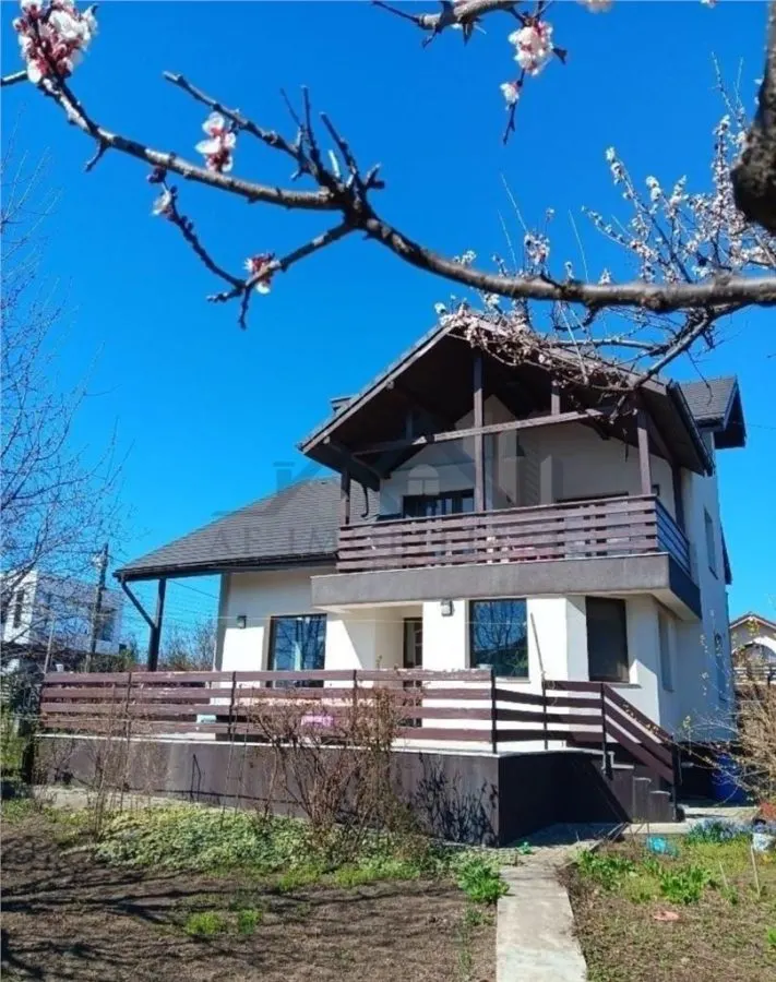 Galata, Forest-Adjacent Villa, 290 sqm Built, 1,200 sqm Plot - foto 1