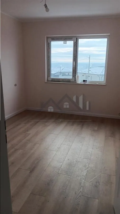 Valea Lupului, Maison Mitoyenne P+1. 101 m², Terrain 106 m² - foto 7