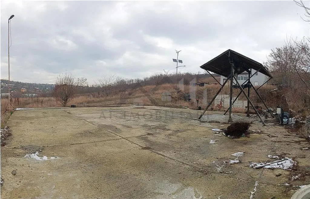 Rediu，3,350平方米城市用地（附带工业建筑） - foto 2