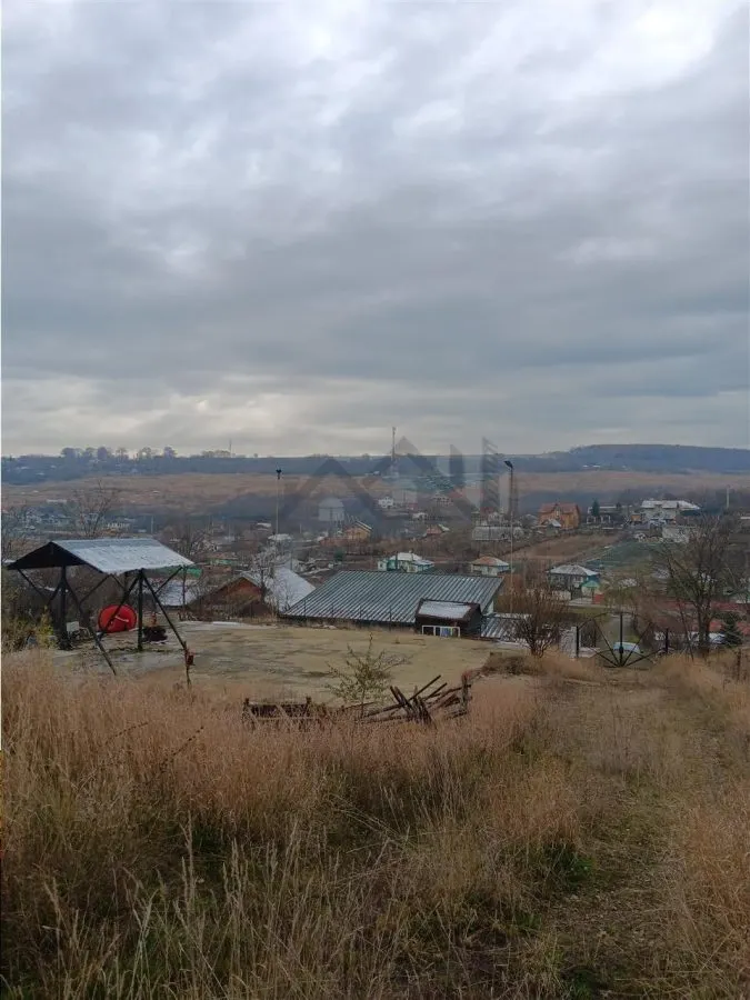 Rediu，3,350平方米城市用地（附带工业建筑） - foto 4