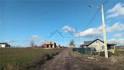 Terrain Aroneanu 652m² avec Utilités et Certificat d'Urbanisme - Aroneanu