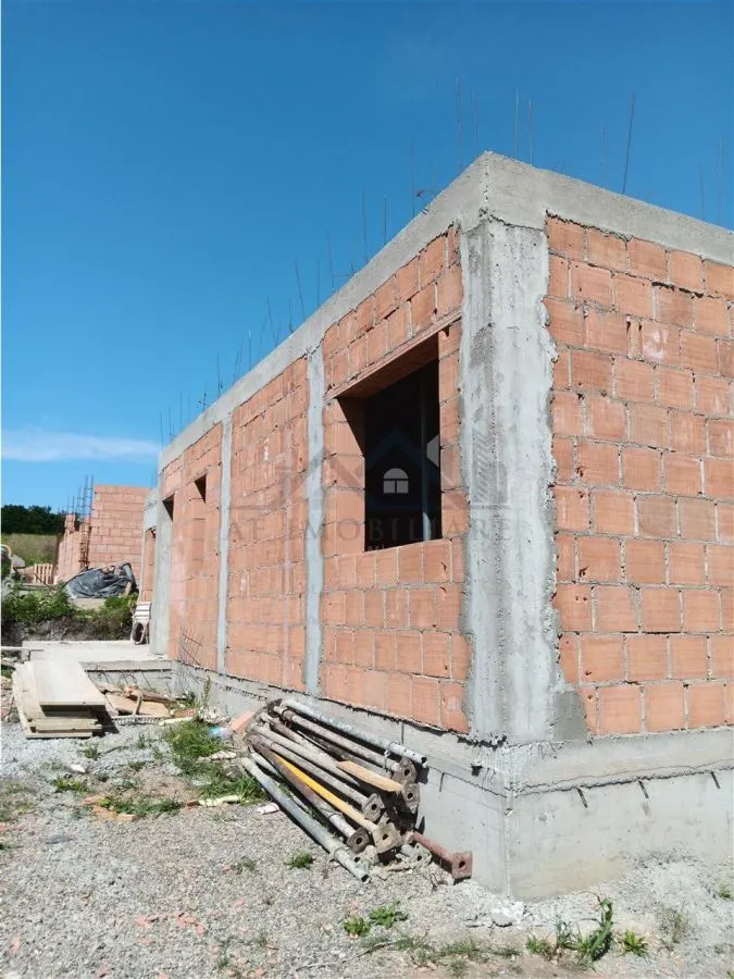 Valea Lupului单层房屋 4卧室 115m² 地块380m² - foto 7