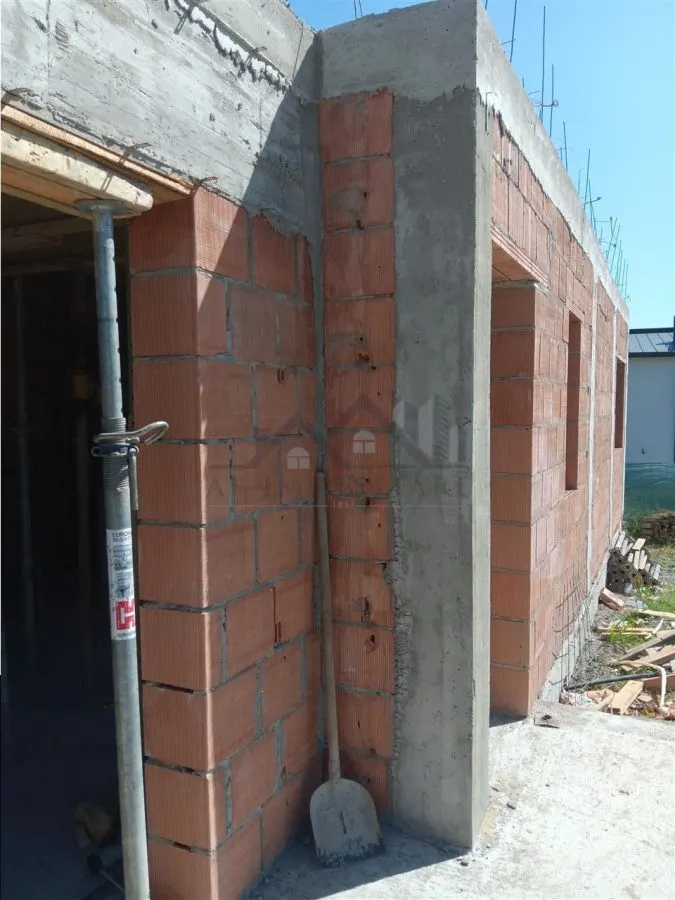 Valea Lupului单层房屋 4卧室 115m² 地块380m² - foto 10