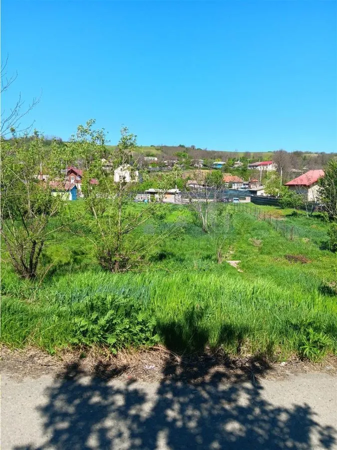 Terrain Vorovesti 1787 m² – €27/m², Toutes Utilités, Double Accès - foto 5