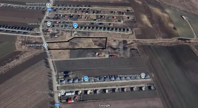 Vorovesti terrain 10 000 m² avec services route principale - Miroslava