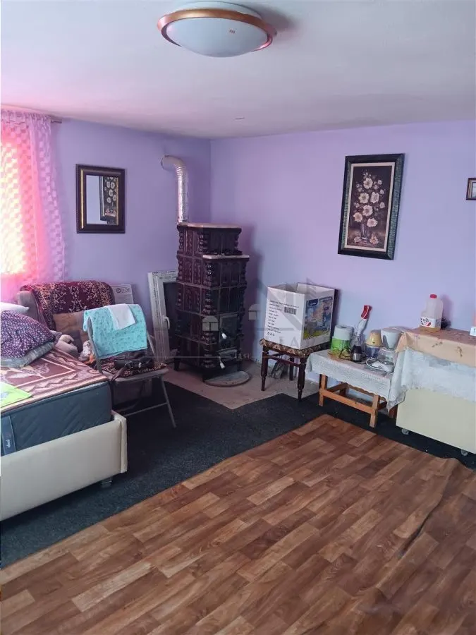 Ciurbesti Traditional House with 1,347 sqm Land - foto 9