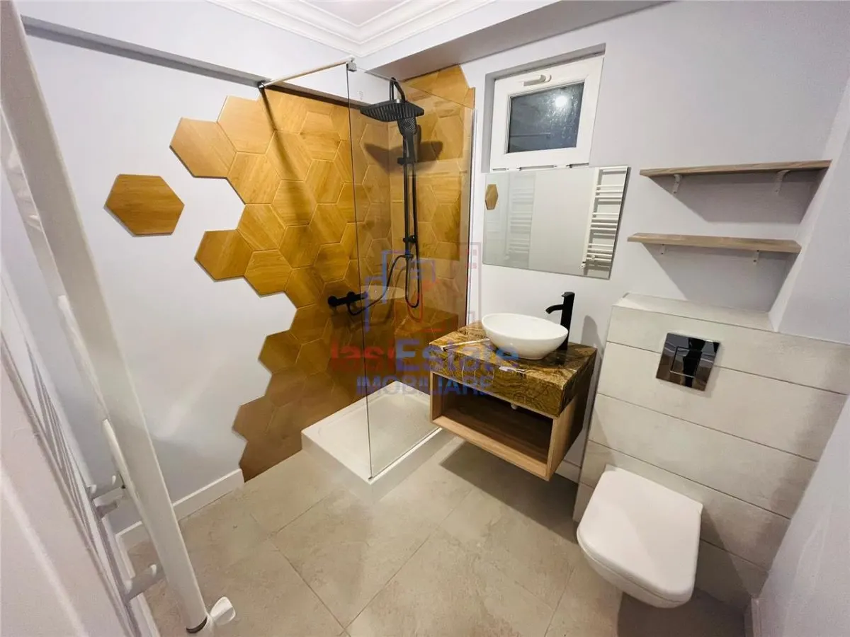 Maison Neuve à Vendre à Breazu, à 2,5 km de Rond La Castel - foto 7