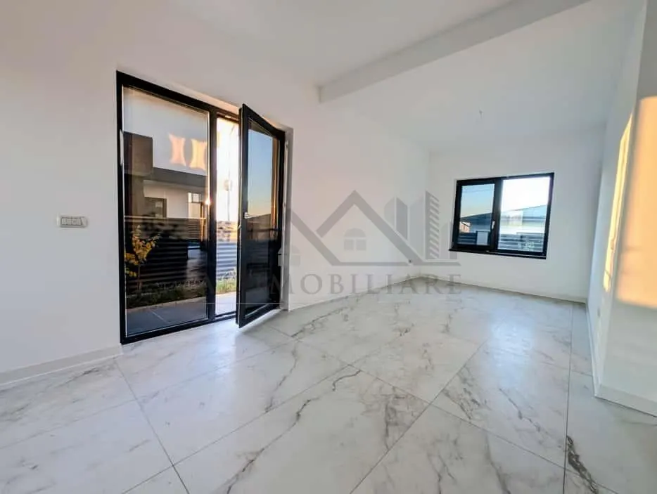 Detached Villa Miroslava 500 sqm Plot Completed 0% Commission - foto 5