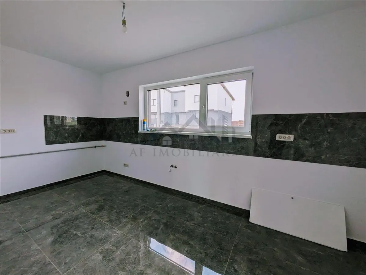 Villa Moderne 5 Chambres Valea Lupului – Zéro Commission, Parking et Chauffage Rayonnant - foto 4