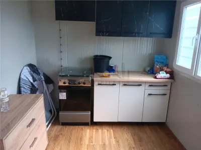 Excellente Opportunité: Terrain Ciurbesti 700m² avec Permis de Construire - foto 6