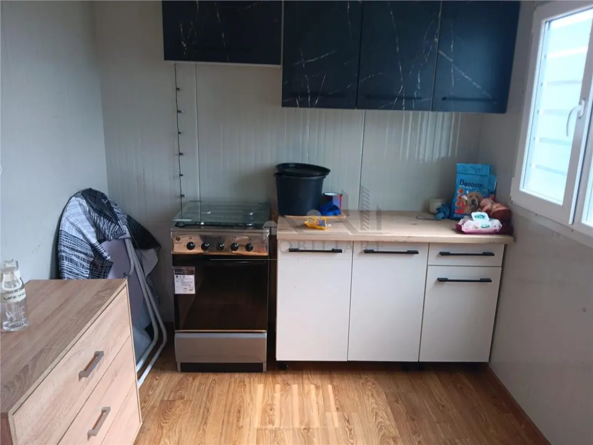 Excellente Opportunité: Terrain Ciurbesti 700m² avec Permis de Construire - foto 6