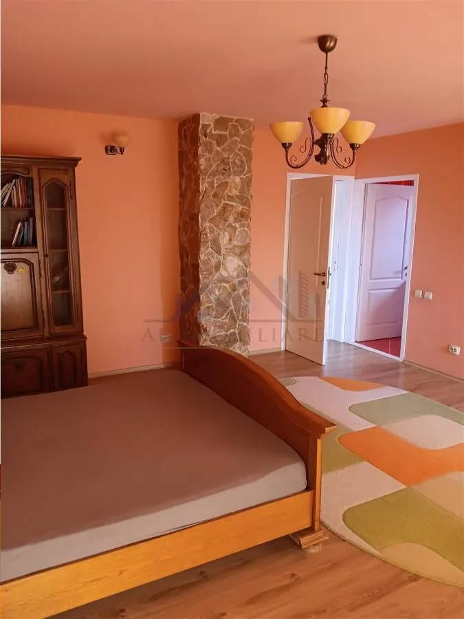 Villa de Luxe Valea Lupului S+P+E+M 320sqm construits 700sqm terrain rue Victoriei - foto 11