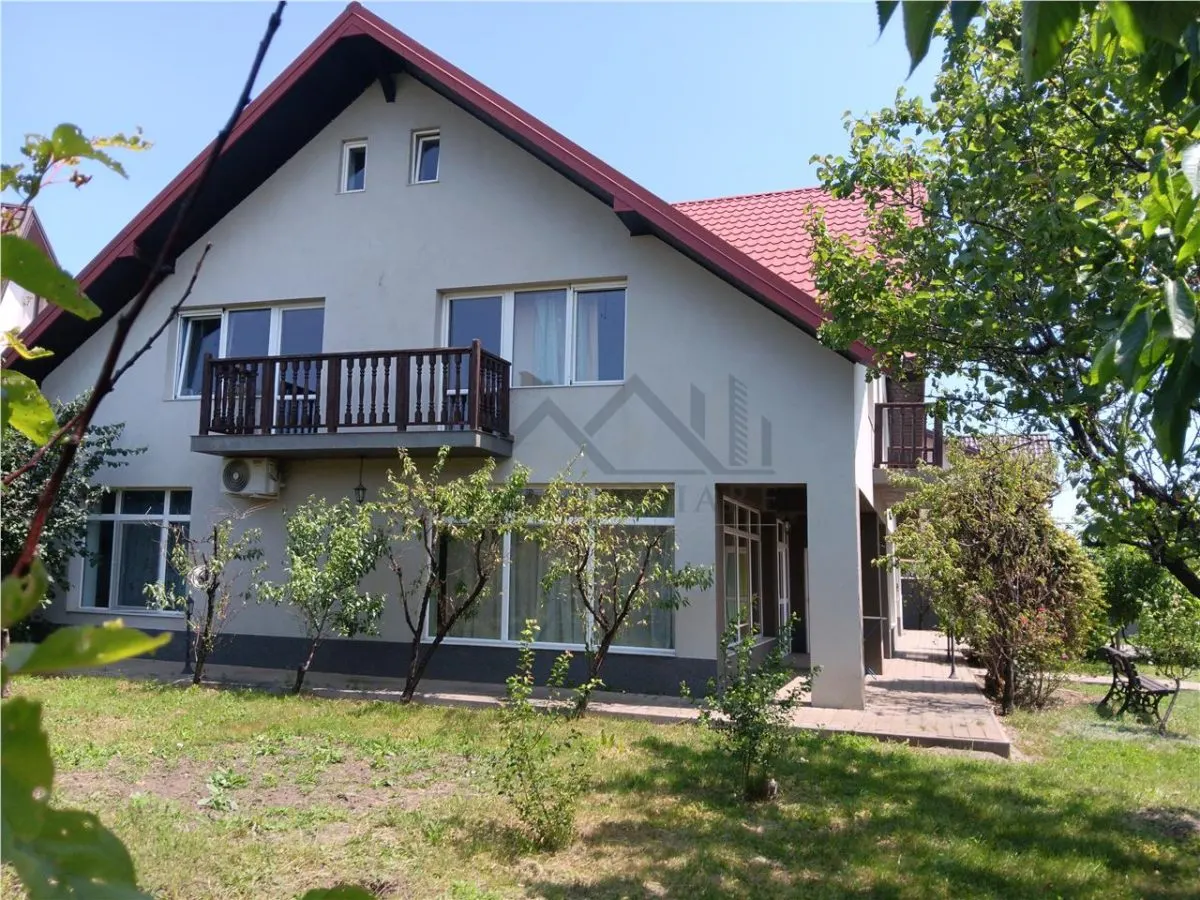 Villa de Luxe Valea Lupului S+P+E+M 320sqm construits 700sqm terrain rue Victoriei - foto 3