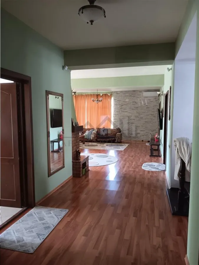 Villa de Luxe Valea Lupului S+P+E+M 320sqm construits 700sqm terrain rue Victoriei - foto 6