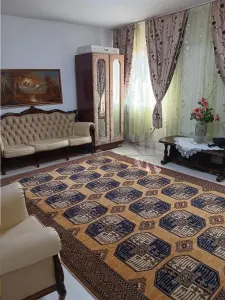 Villa d'Exception Rez-de-chaussée + Premier Étage, 193 m², Six Chambres, Lunca Cetatuii - foto 2