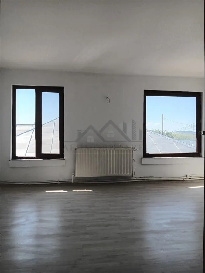 Villa Lunca Cetatui P+E, 193 sqm Utiles, Rocade, Potentiel Bi-Familial - foto 16