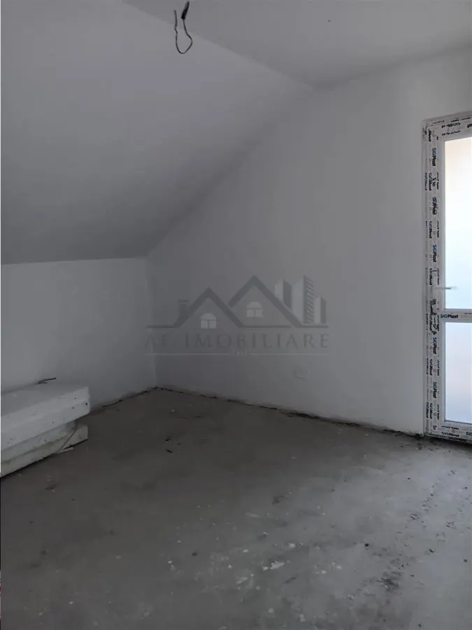 Opriseni, Tutora : Villa P+M, 130 m², Terrain 500 m², 20km d'Iași - foto 12