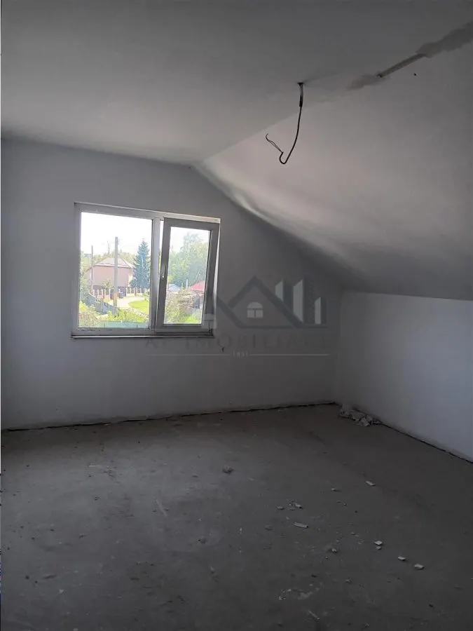 Opriseni, Tutora : Villa P+M, 130 m², Terrain 500 m², 20km d'Iași - foto 13