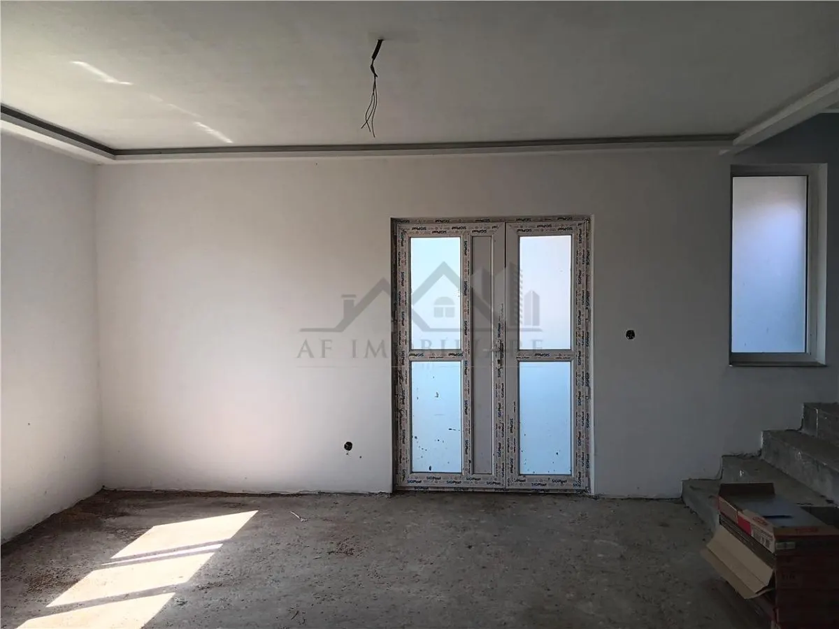 Opriseni, Tutora : Villa P+M, 130 m², Terrain 500 m², 20km d'Iași - foto 5