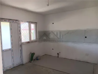 Opriseni, Tutora : Villa P+M, 130 m², Terrain 500 m², 20km d'Iași - foto 7