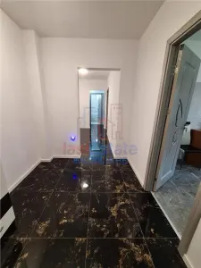 شقة بـ 3 غرف، ميرتشا تشل باترান - Iasi