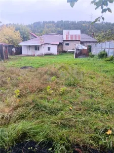 Manta Rosie: Terrain 700m² et Maison Traditionnelle 65m², à 200m du Bd Poitiers - Iasi