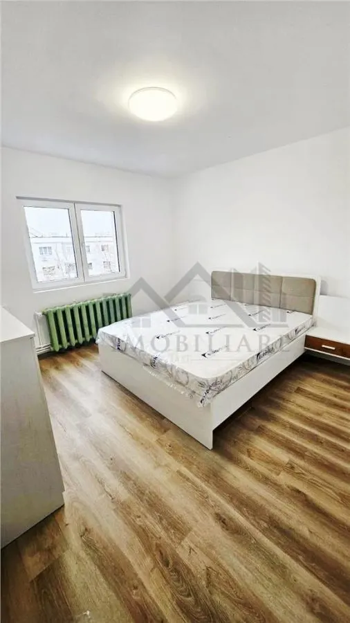 Three-Bedroom Apartment for Rent - foto 2