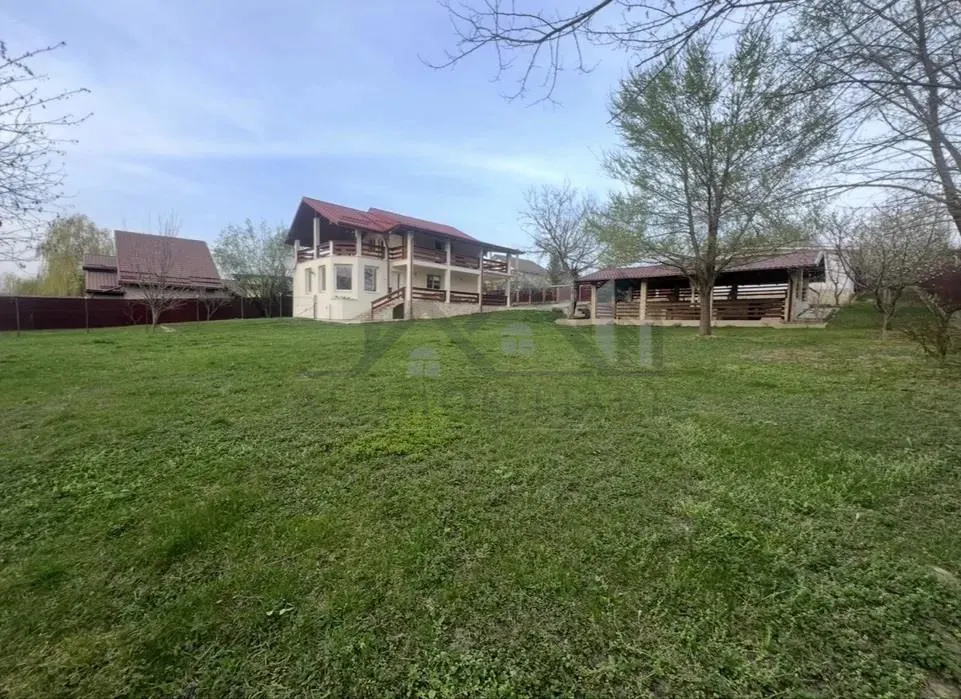 Barnova intersection Pietrarie – Villa G+1+M, 212m² utiles, 1.670m² terrain - foto 8