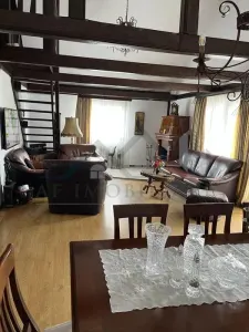 Copou, Sararie – Villa P+1, 240 m², Terrain 481 m² (700 m² disponibles) - Iasi