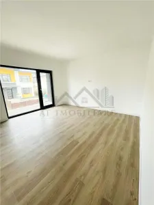 Casa Independiente con Garaje en Vișan-Bărnova, Castelul Grecilor - foto 4
