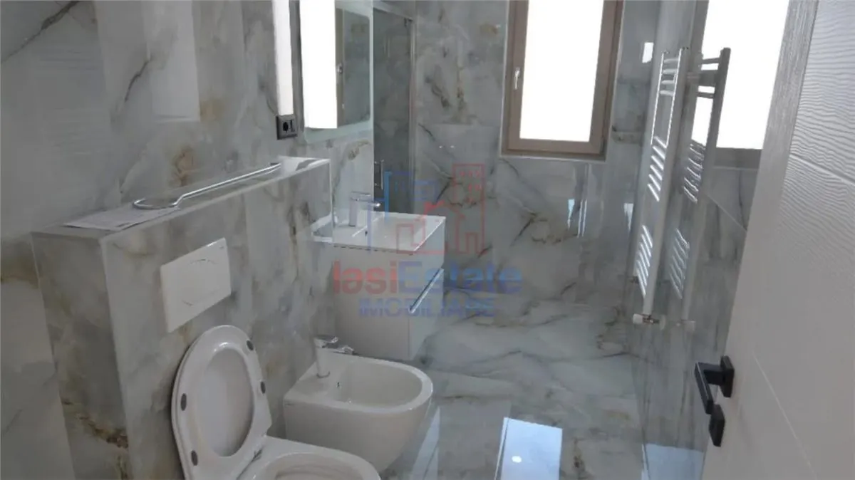 Valea Lupului Platou Beldiman Maison Jumelée RDC + Étage - foto 9