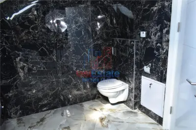 Villa Achevée à Aroneanu avec 750 m² de Terrain - foto 15