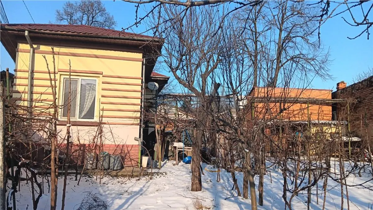 Tatarasi, Piata Chirila: Terrain 576 m² avec Maison et Annexes - foto 13