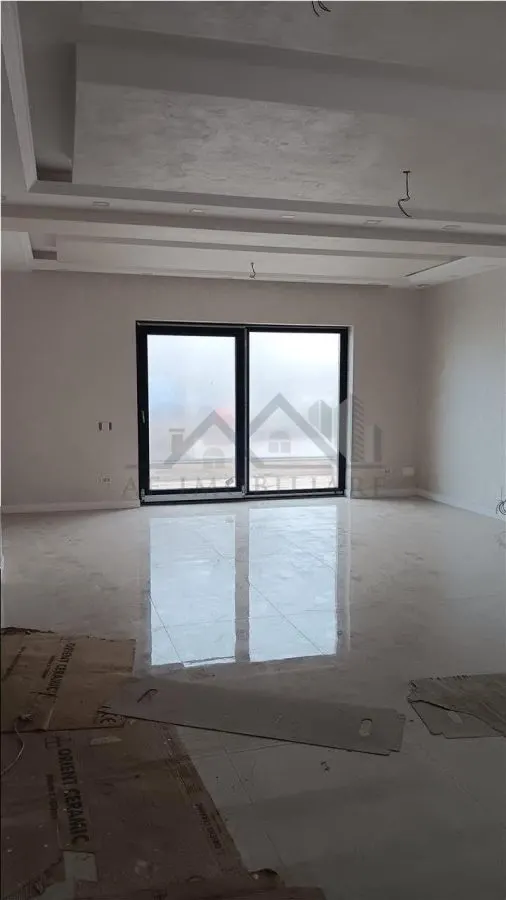 Villa de Luxe Aroneanu 246sqm Utiles 750sqm Terrain Zone Centrale - foto 11
