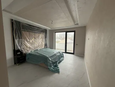 Villa de Luxe Aroneanu 246sqm Utiles 750sqm Terrain Zone Centrale - foto 18