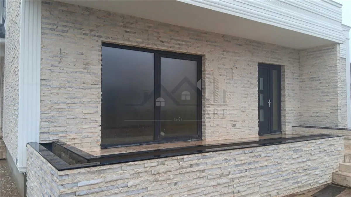 Villa de Luxe Aroneanu 246sqm Utiles 750sqm Terrain Zone Centrale - foto 8