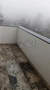 Villa de Luxe Aroneanu 246sqm Utiles 750sqm Terrain Zone Centrale - foto 9